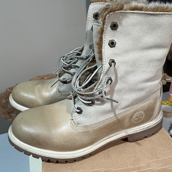 Timberland white washed fur lined boots - Picture 1 of 8